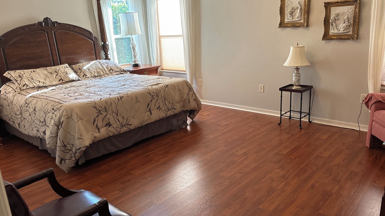Photo of Bedroom in Glenbrook