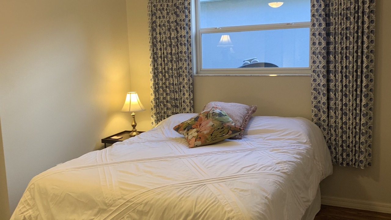 Photo of Bedroom in Glenbrook