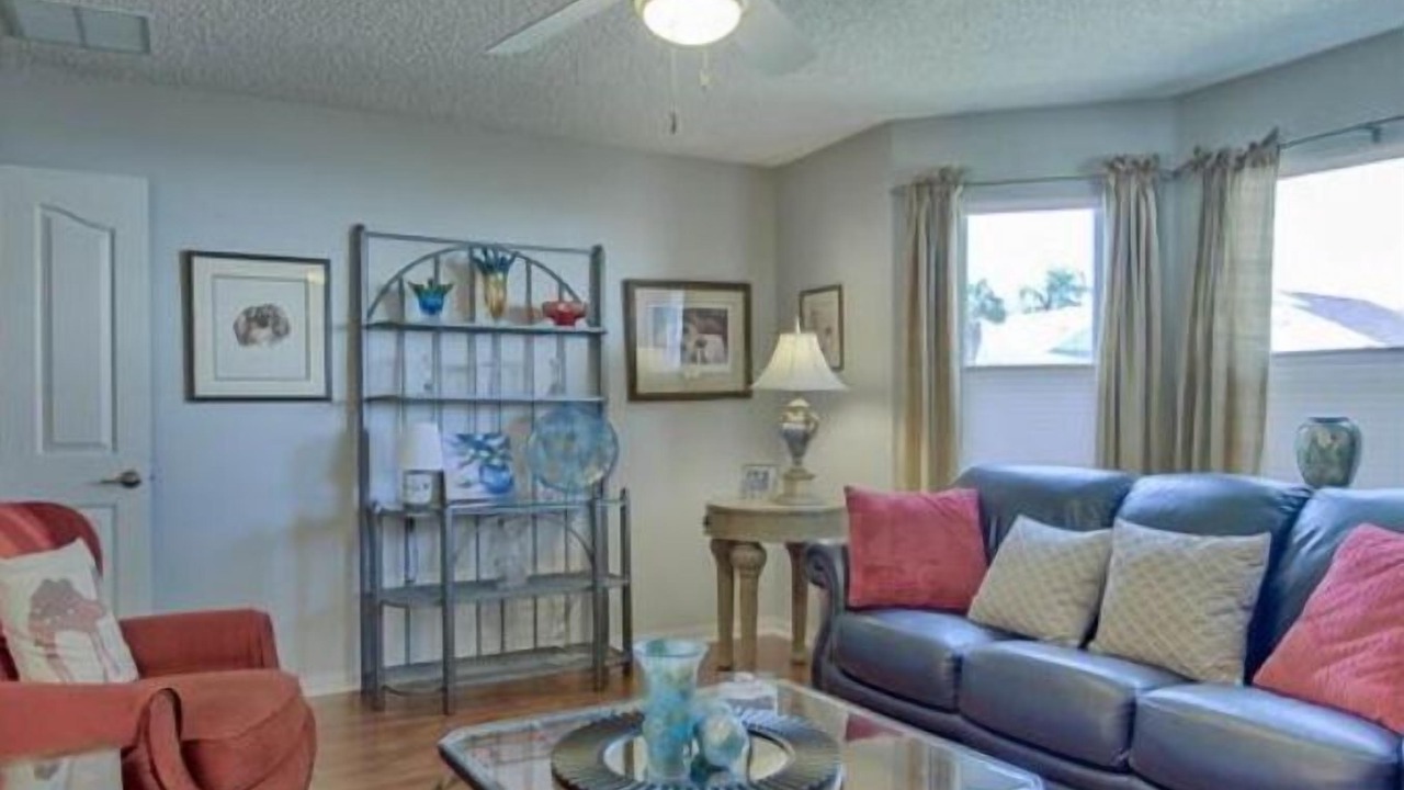 Photo of Livingroom in Glenbrook