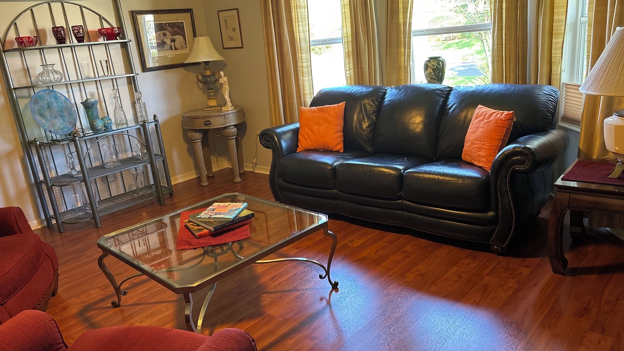 Photo of Livingroom in Glenbrook