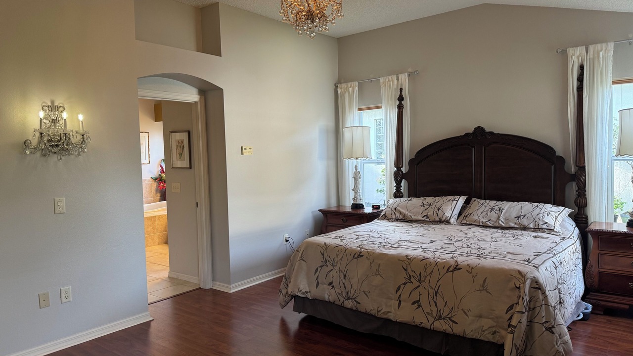 Photo of Bedroom in Glenbrook