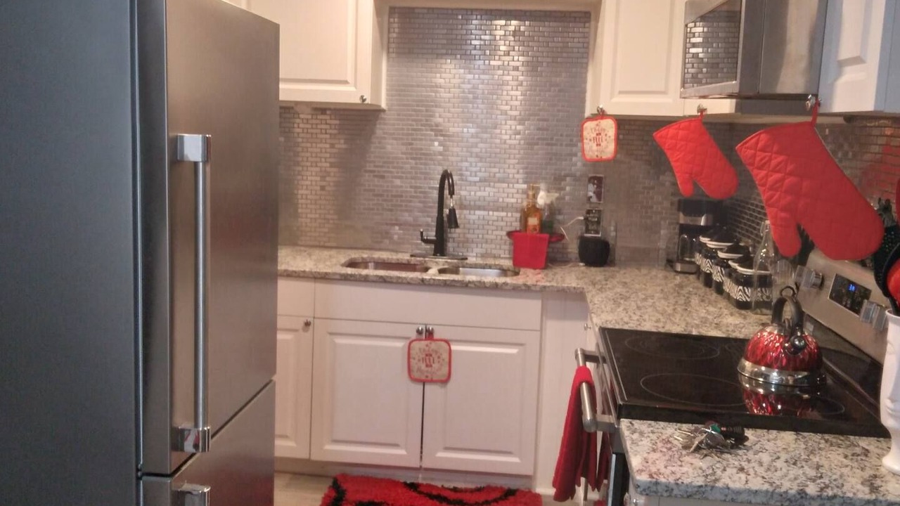 Photo of Kitchen in Bearss Plaza