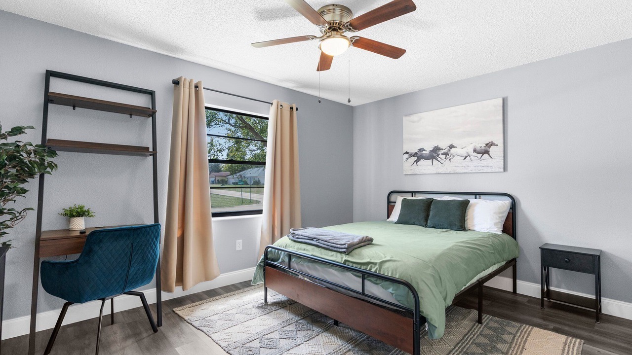 Photo of Bedroom in Forest Oaks