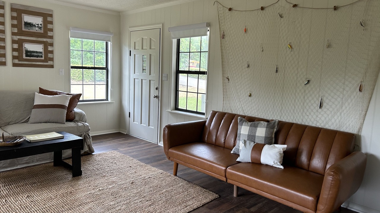 Photo of Livingroom in Warwick