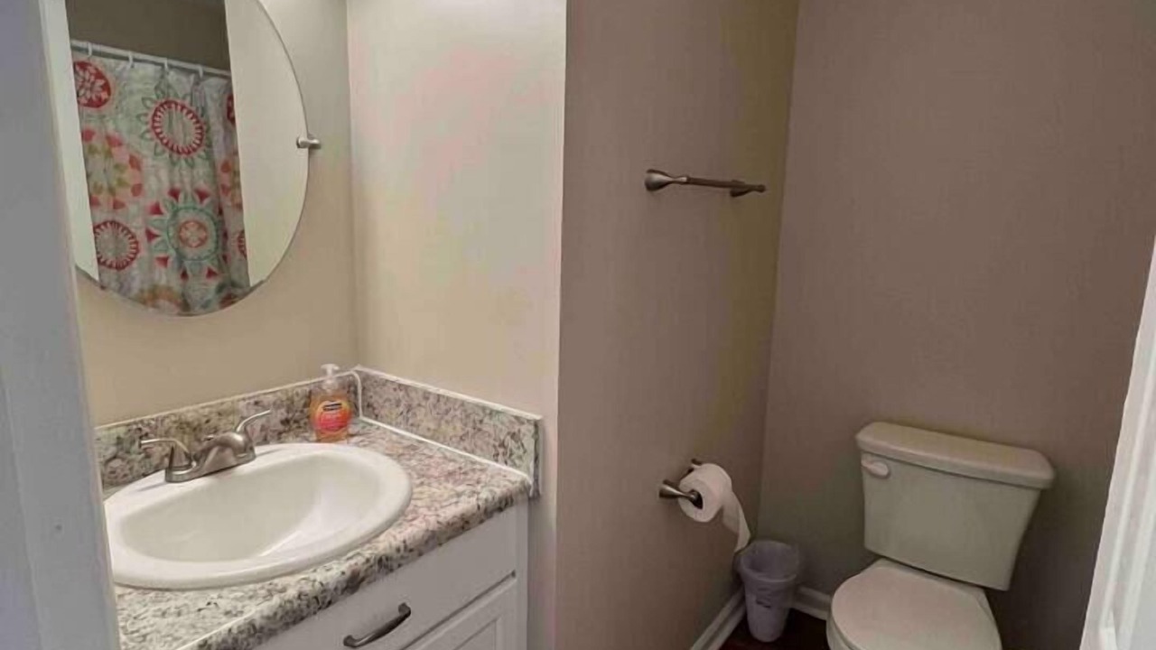 Photo of Bathroom in Valdosta