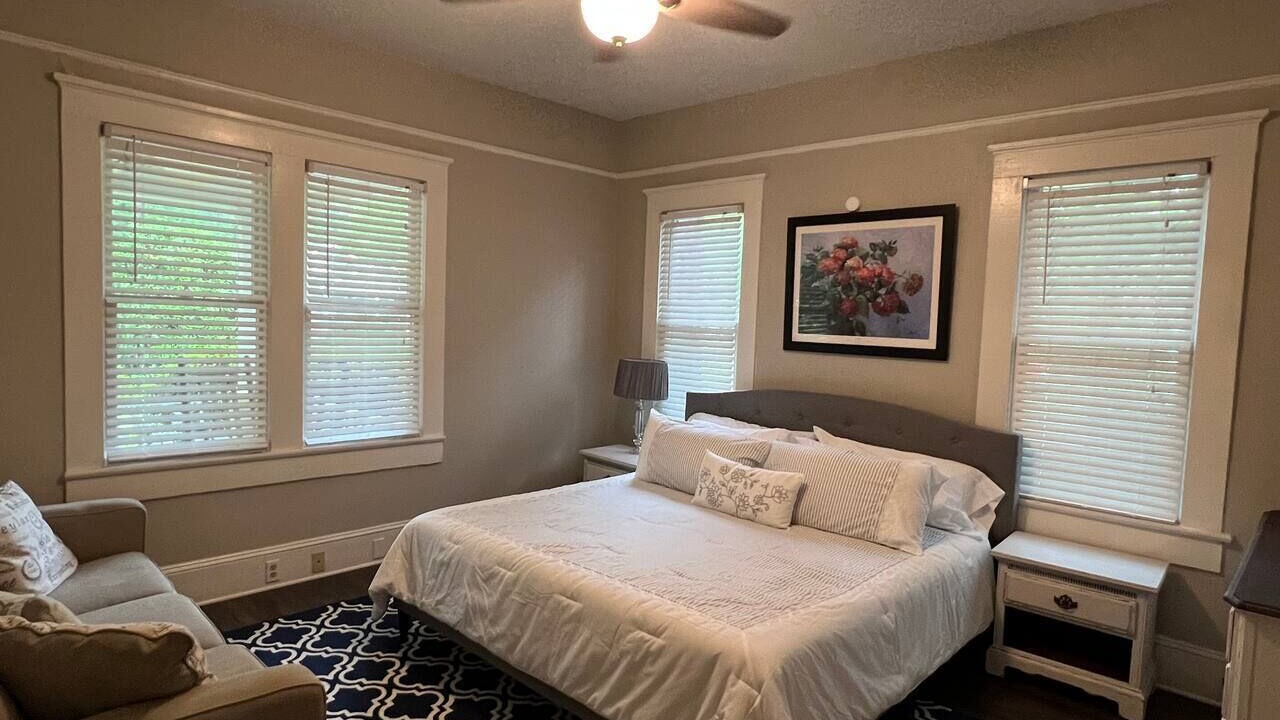 Photo of Bedroom in Valdosta