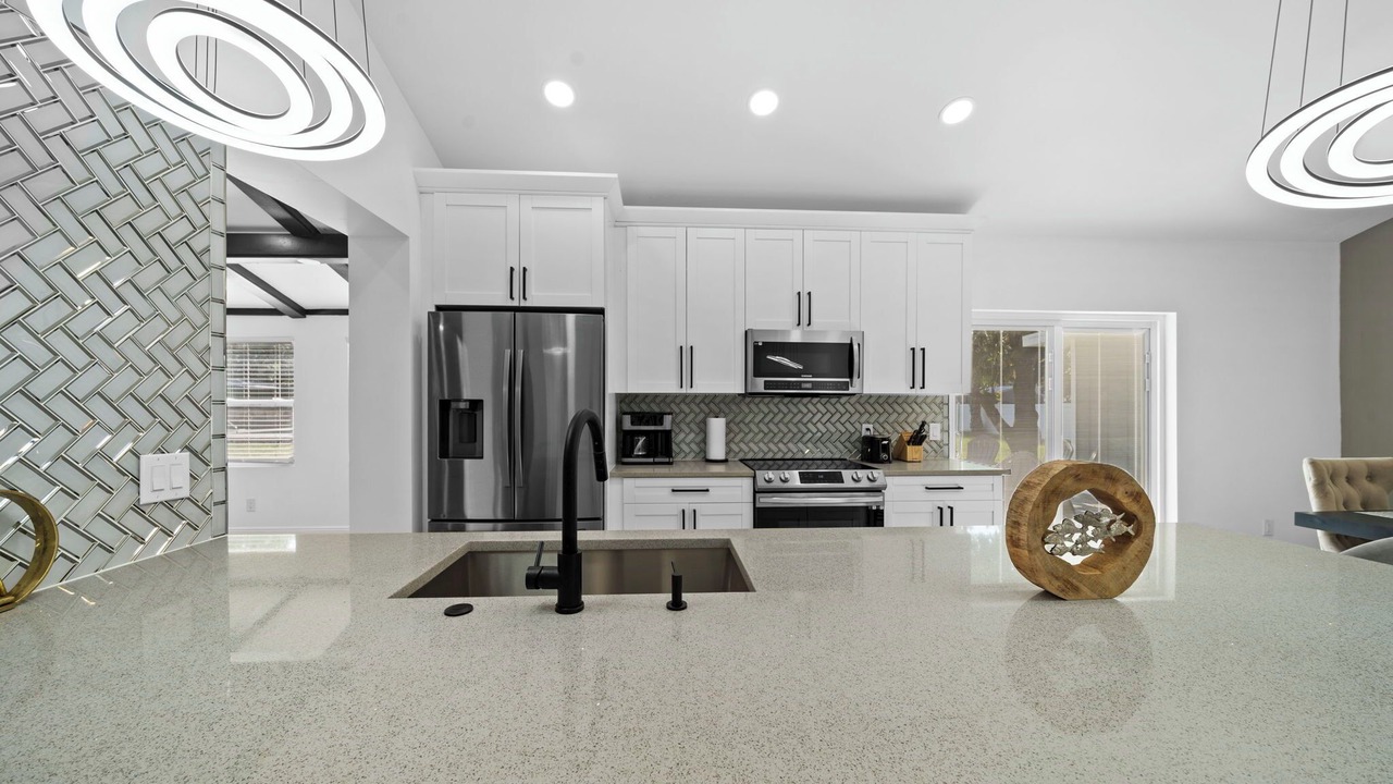 Photo of Kitchen in Bearss Plaza