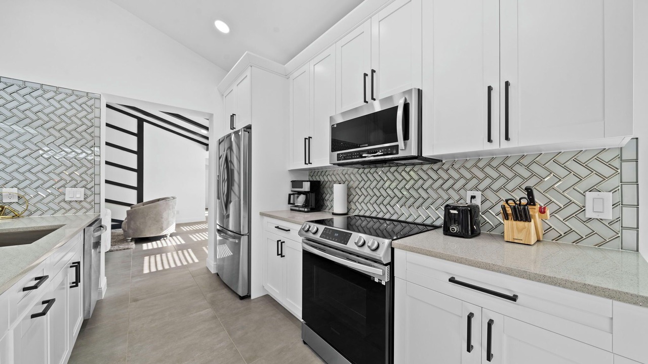 Photo of Kitchen in Bearss Plaza