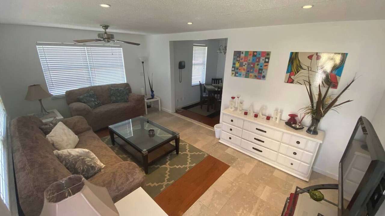 Photo of Livingroom in New Smyrna Beach