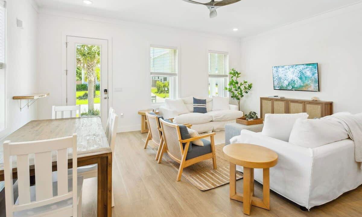 Photo of Livingroom in West Panama City Beach