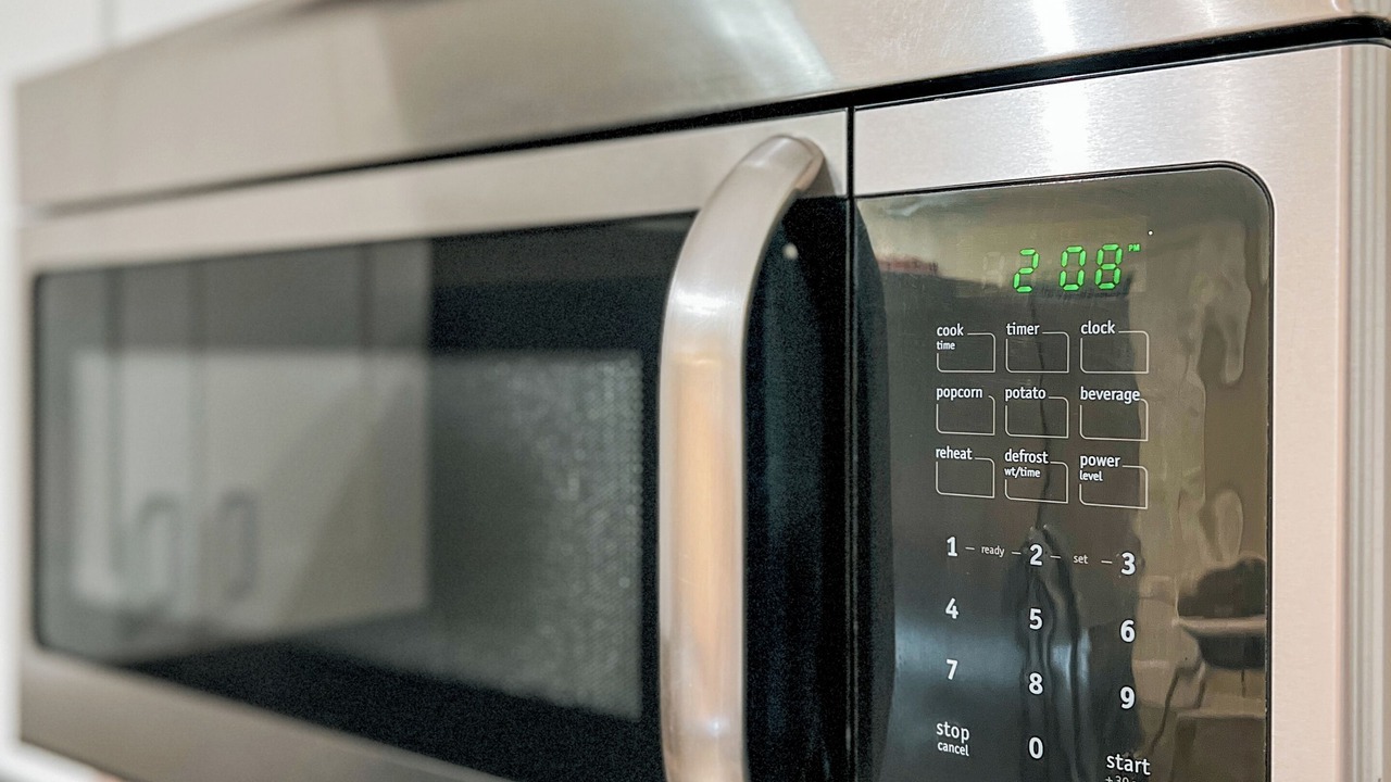 Photo of Kitchen in Carver City - Lincoln Gardens