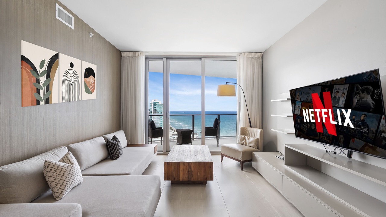 Photo of Livingroom in Hollywood South Central Beach
