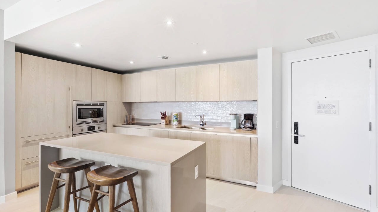 Photo of Kitchen in Hollywood South Central Beach