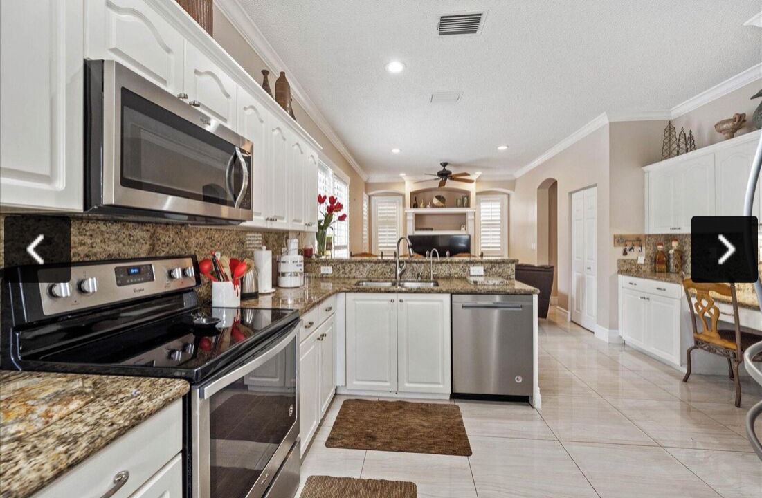 Photo of Kitchen in Greenview Shores