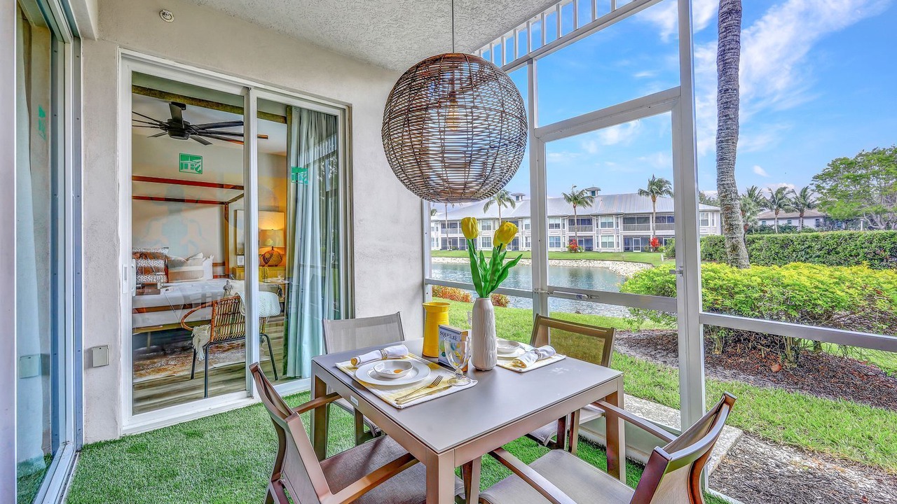 Photo of Outdoor in Naples
