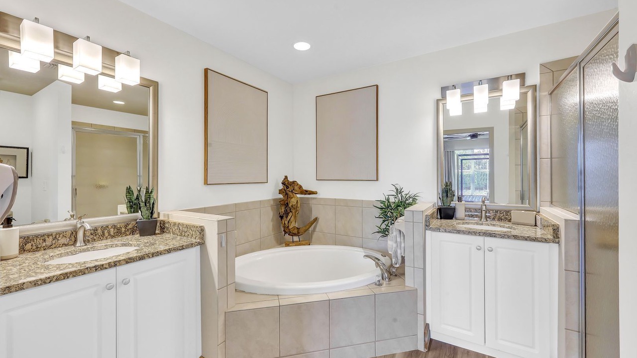 Photo of Bathroom in Naples