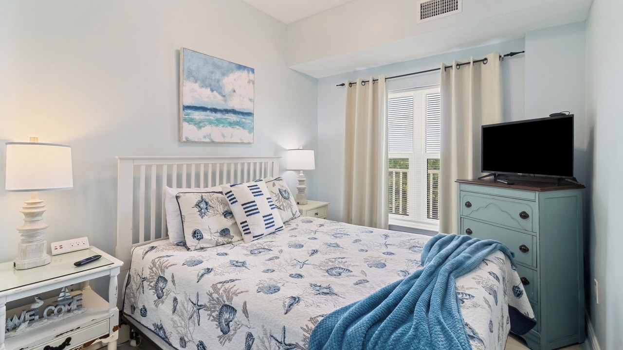 Photo of Bedroom in Mexico Beach