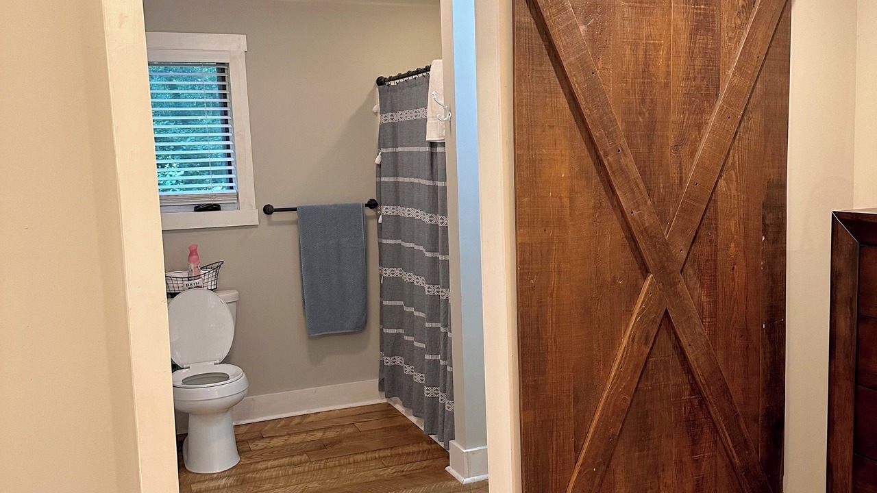 Photo of Bathroom in Sylvester