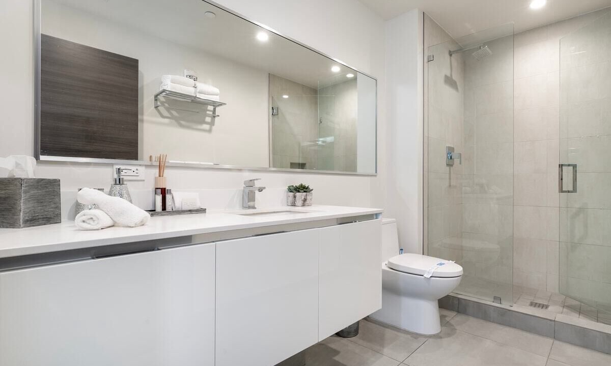 Photo of Bathroom in Hollywood
