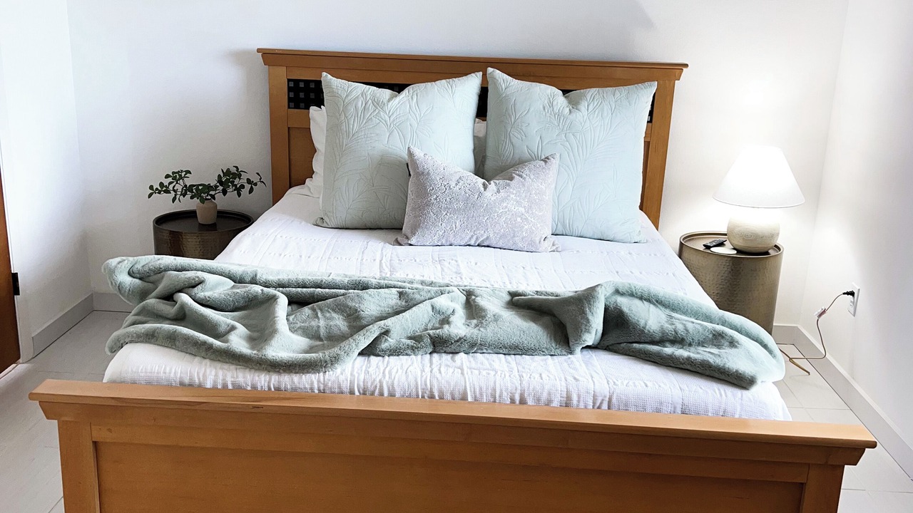 Photo of Bedroom in Bay Harbor Estates