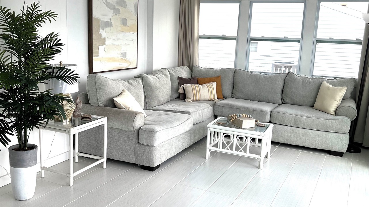 Photo of Livingroom in Bay Harbor Estates