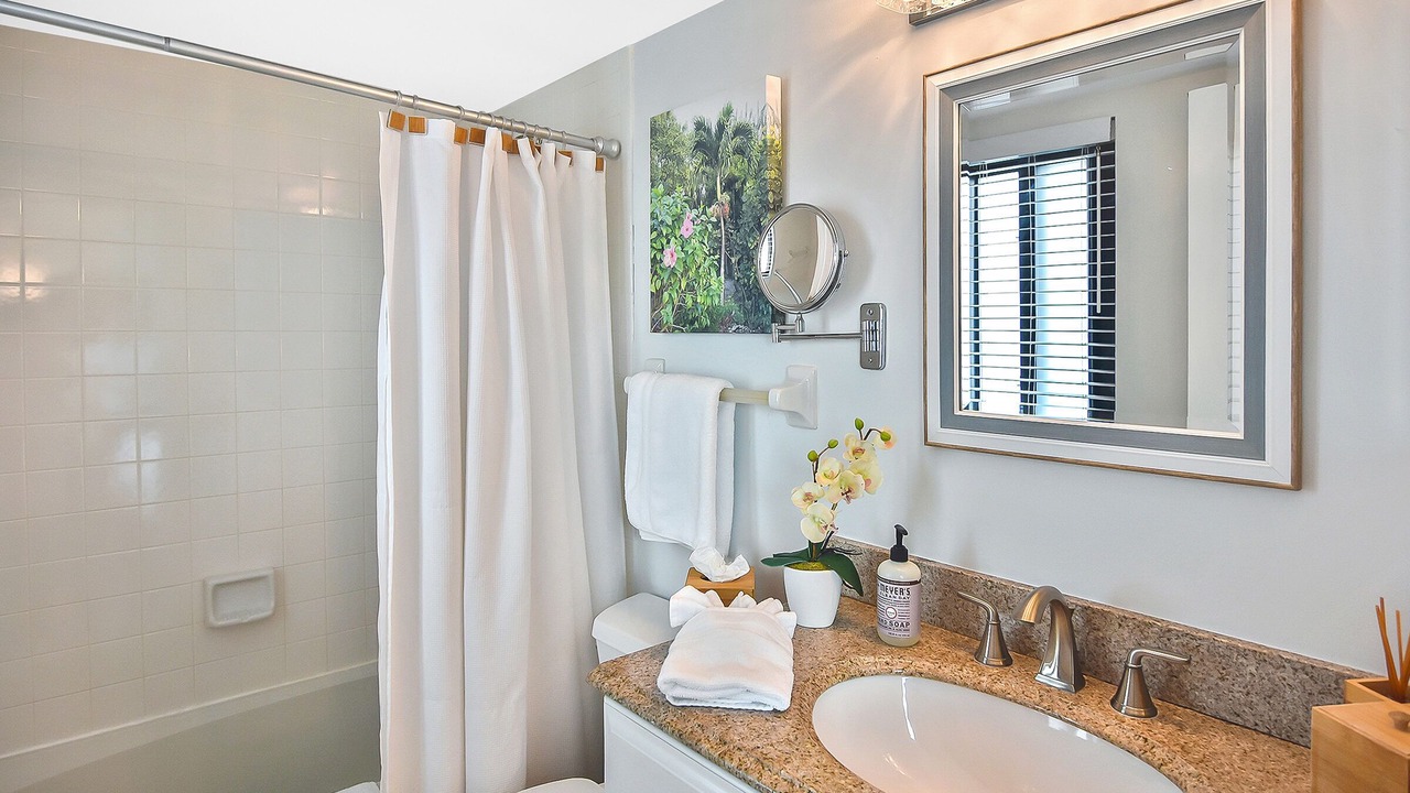 Photo of Bathroom in Marco Island