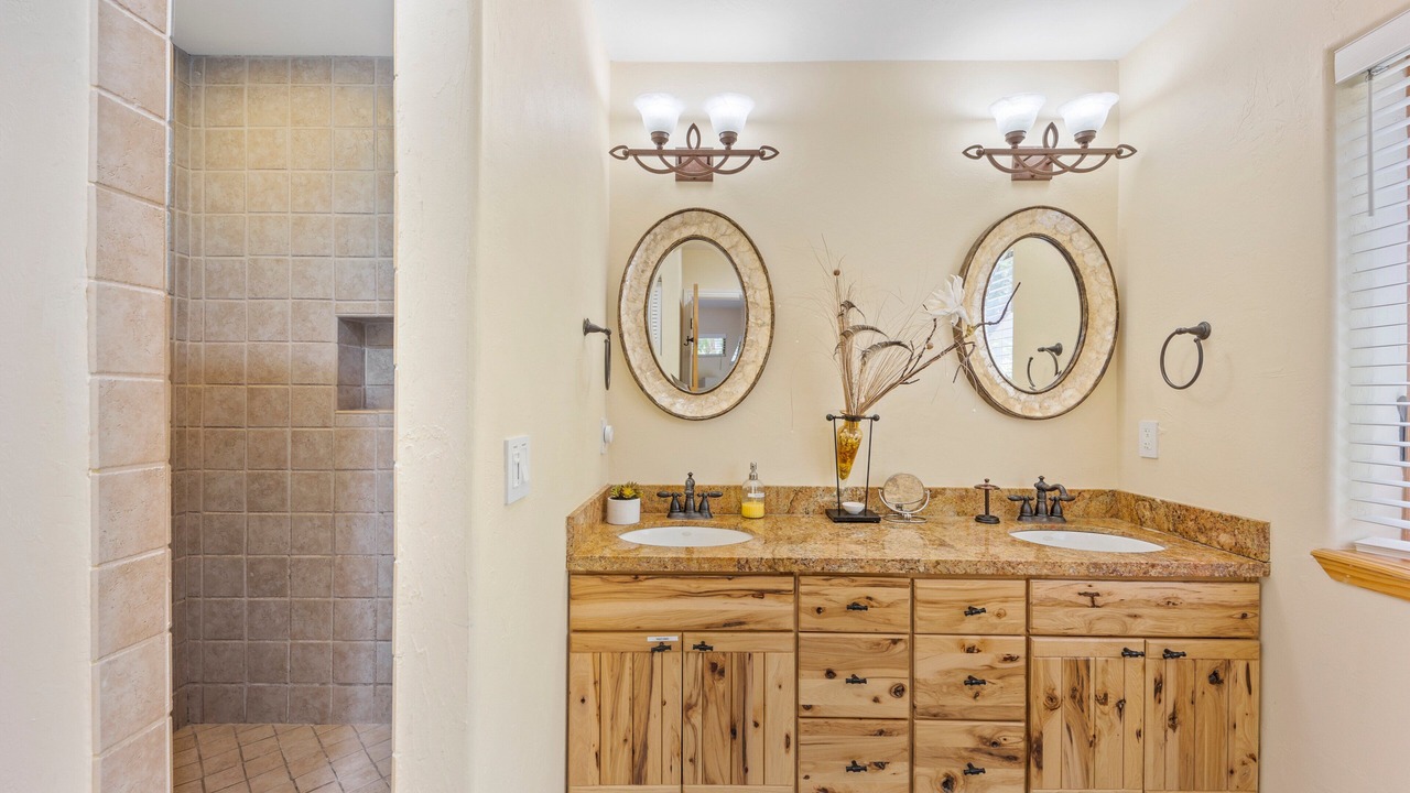 Photo of Bathroom in Marathon