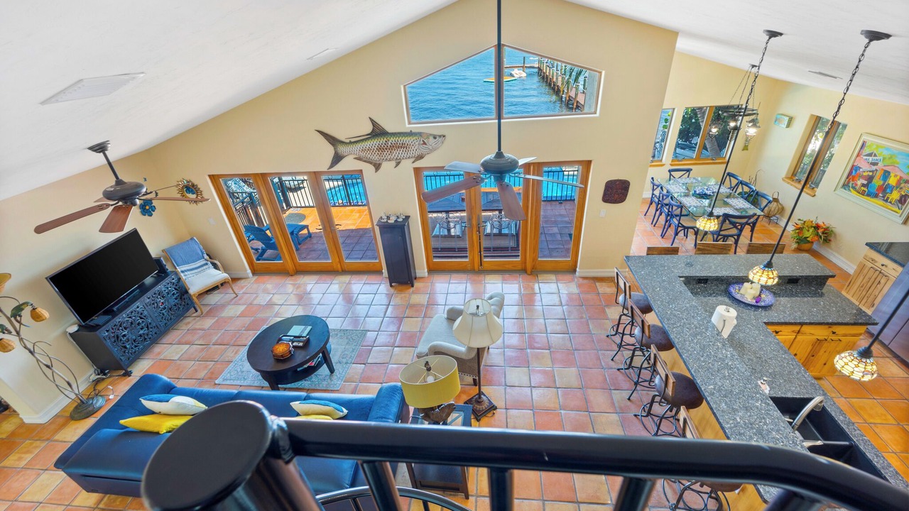 Photo of Livingroom in Marathon