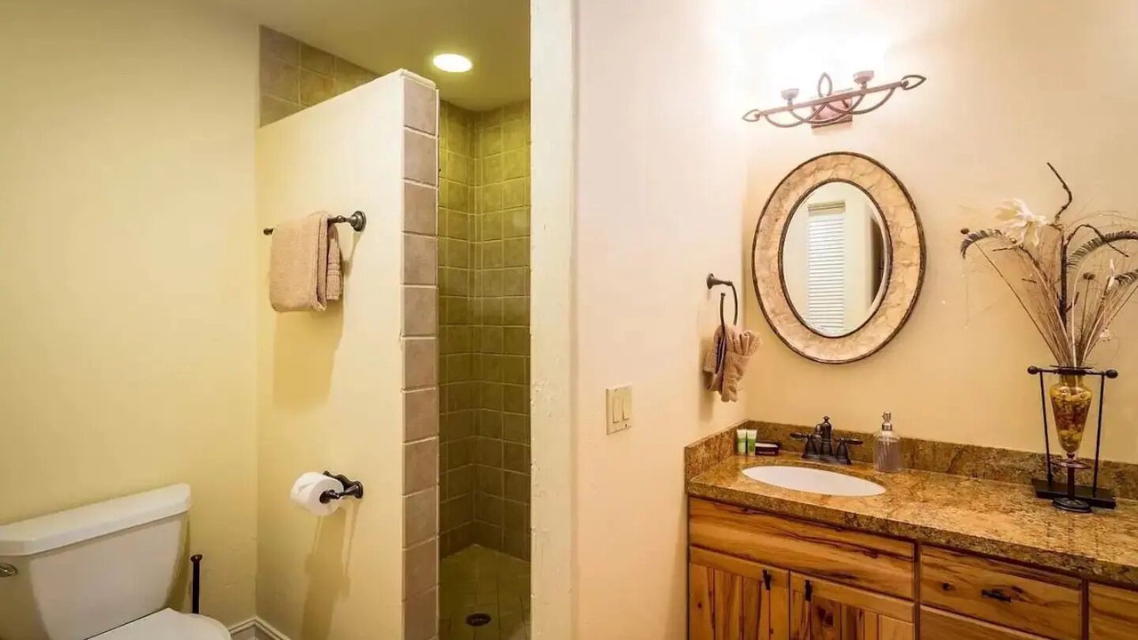 Photo of Bathroom in Marathon