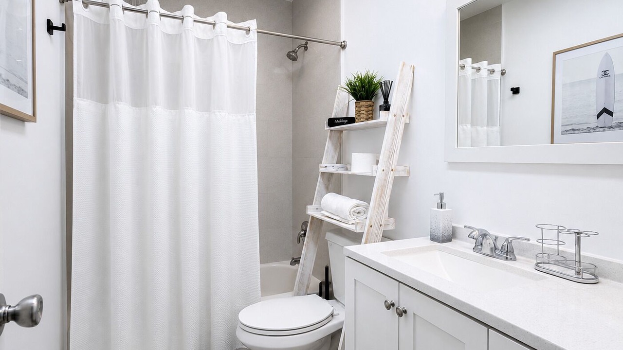 Photo of Bathroom in Parker Ridge