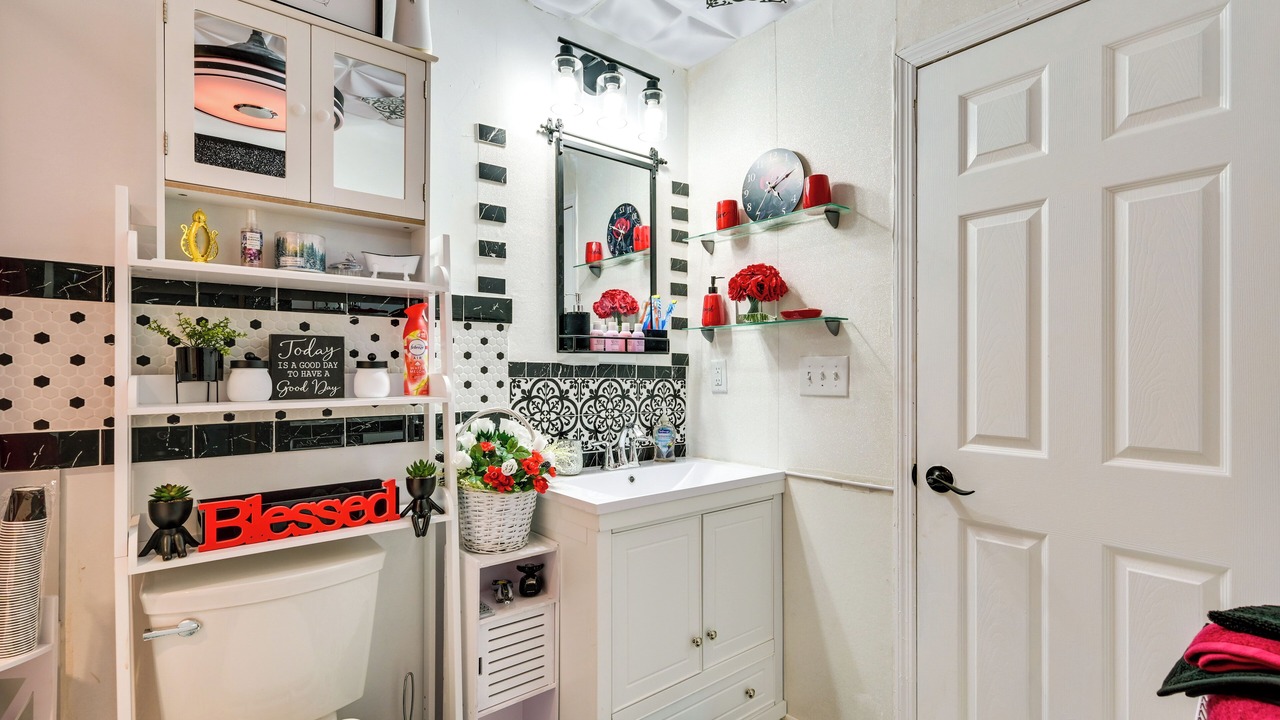 Photo of Bathroom in Seffner Community Alliance
