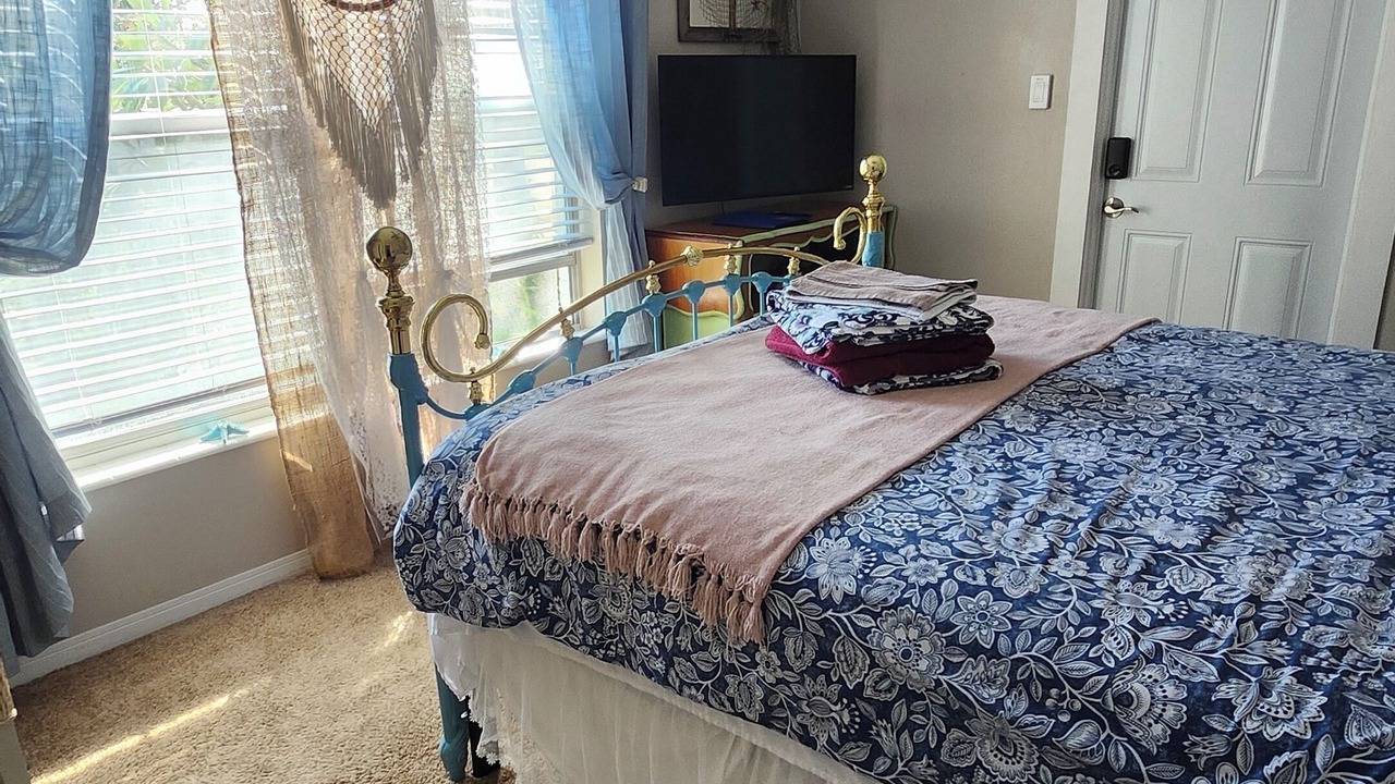 Photo of Bedroom in United Central