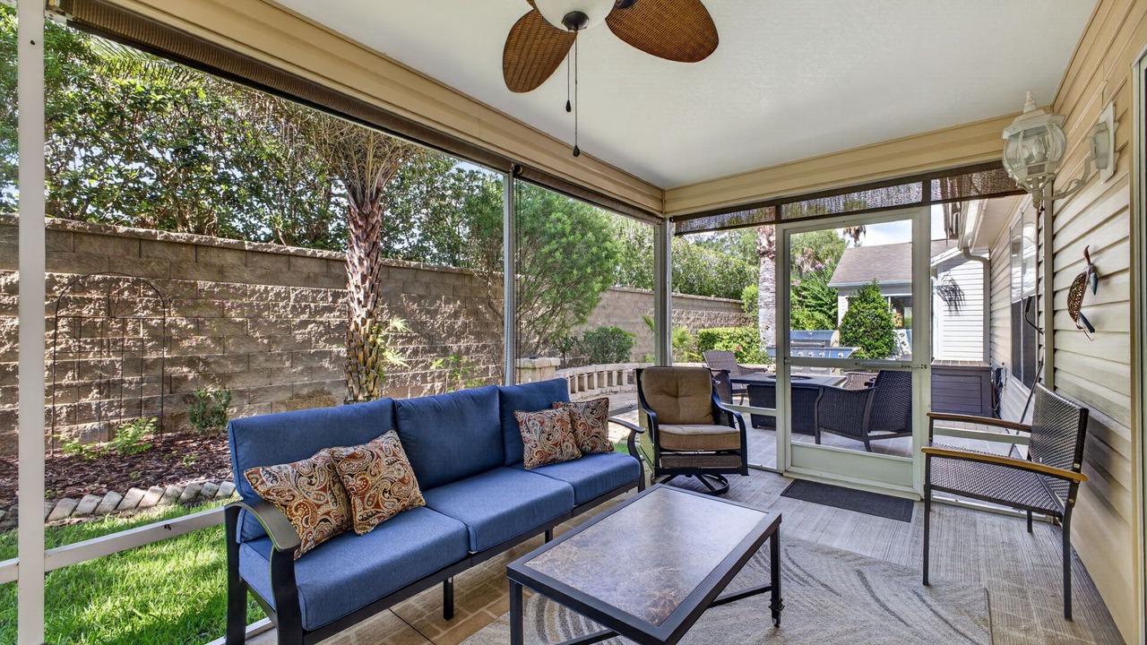 Photo of Patio Balcony in Hadley