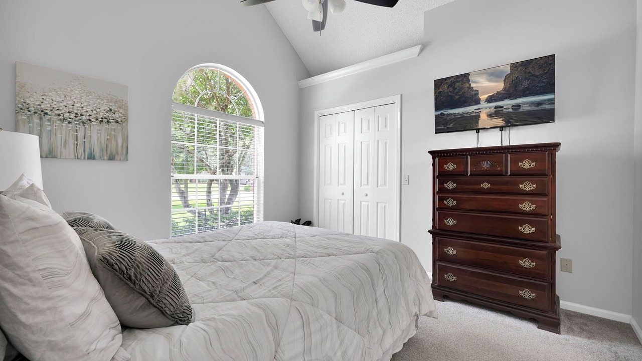 Photo of Bedroom in Mandarin