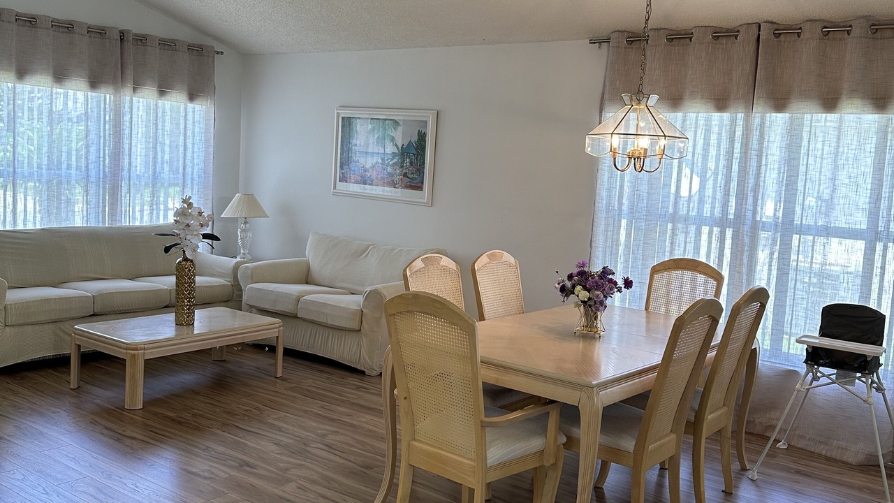 Photo of Livingroom in Chatham Park