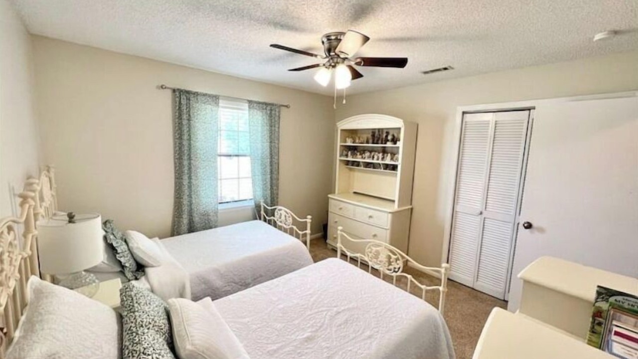 Photo of Bedroom in Valdosta