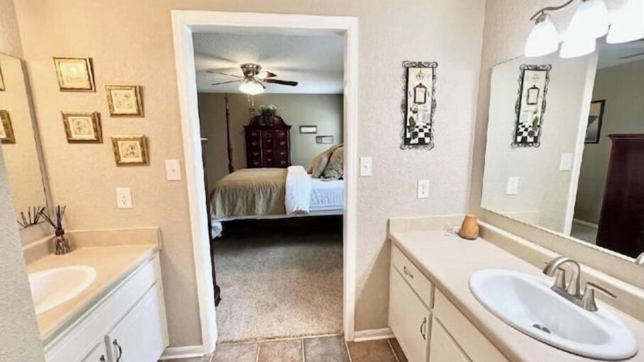 Photo of Bathroom in Valdosta
