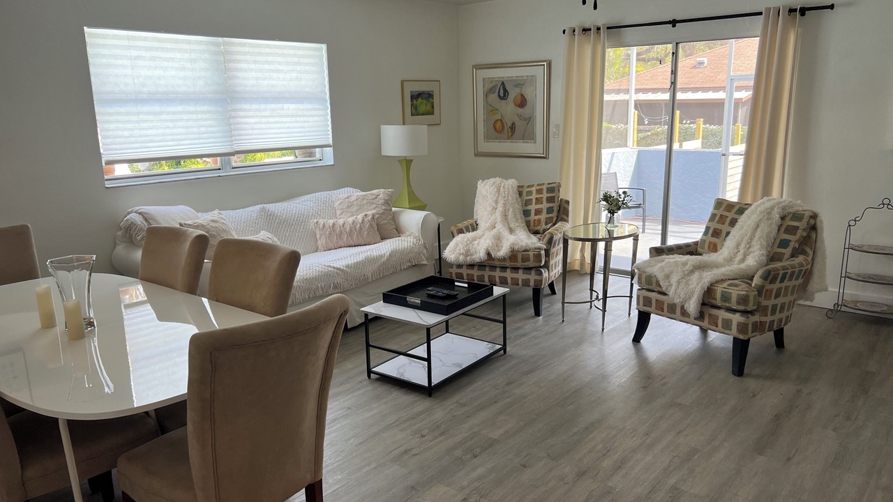 Photo of Livingroom in East Naples