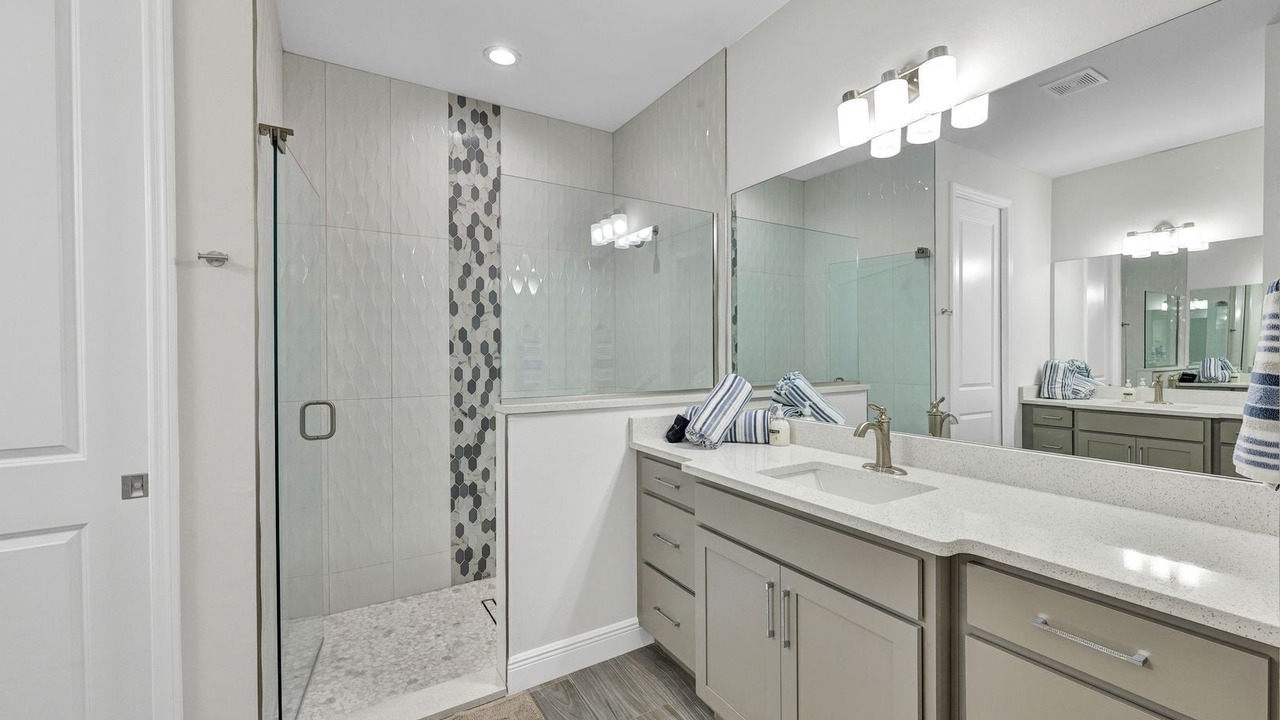 Photo of Bathroom in Pelican