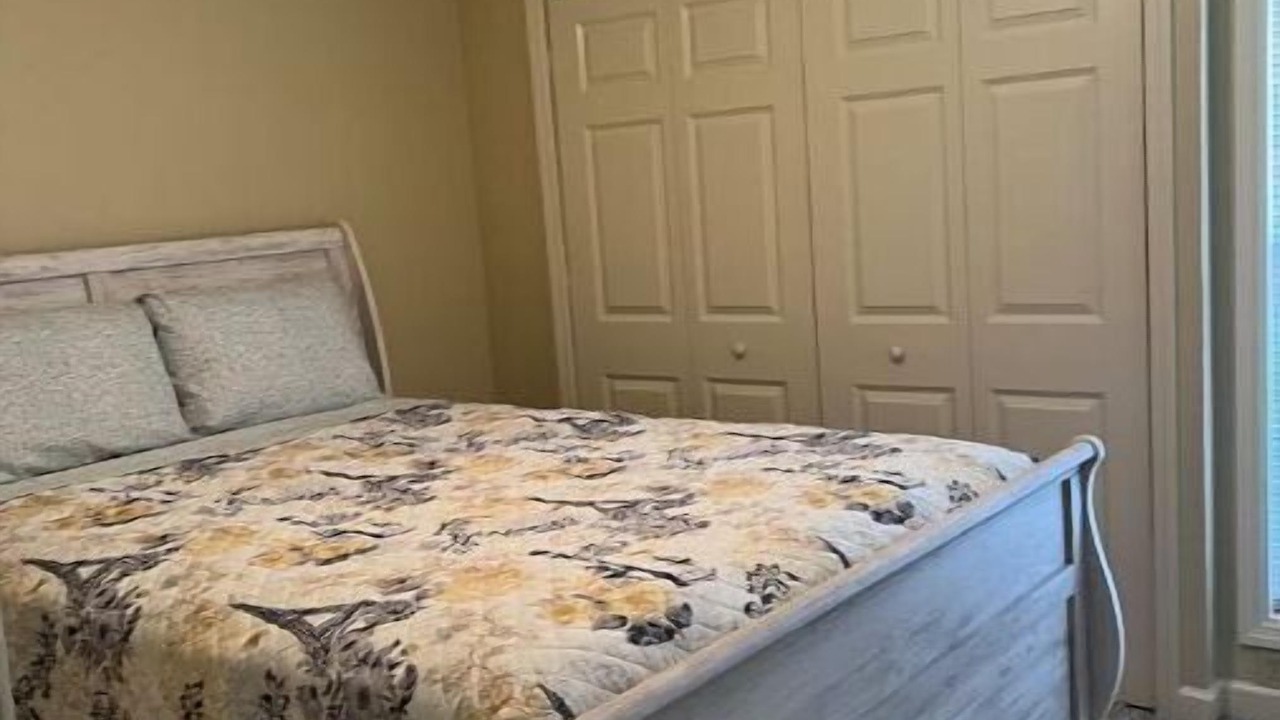 Photo of Bedroom in Valdosta