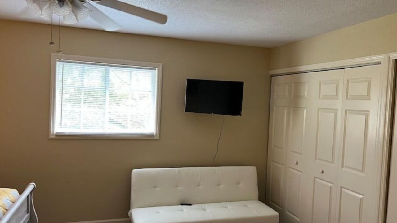 Photo of Livingroom in Valdosta