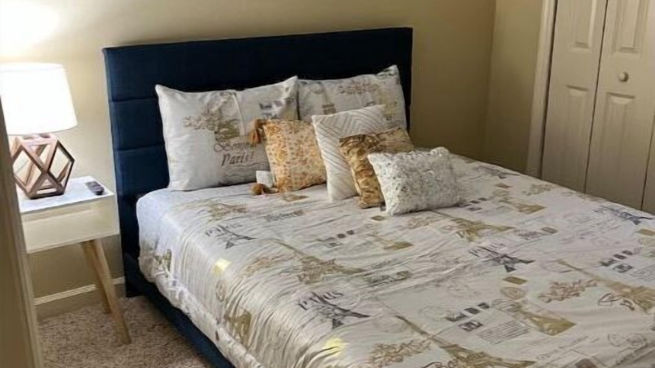 Photo of Bedroom in Valdosta
