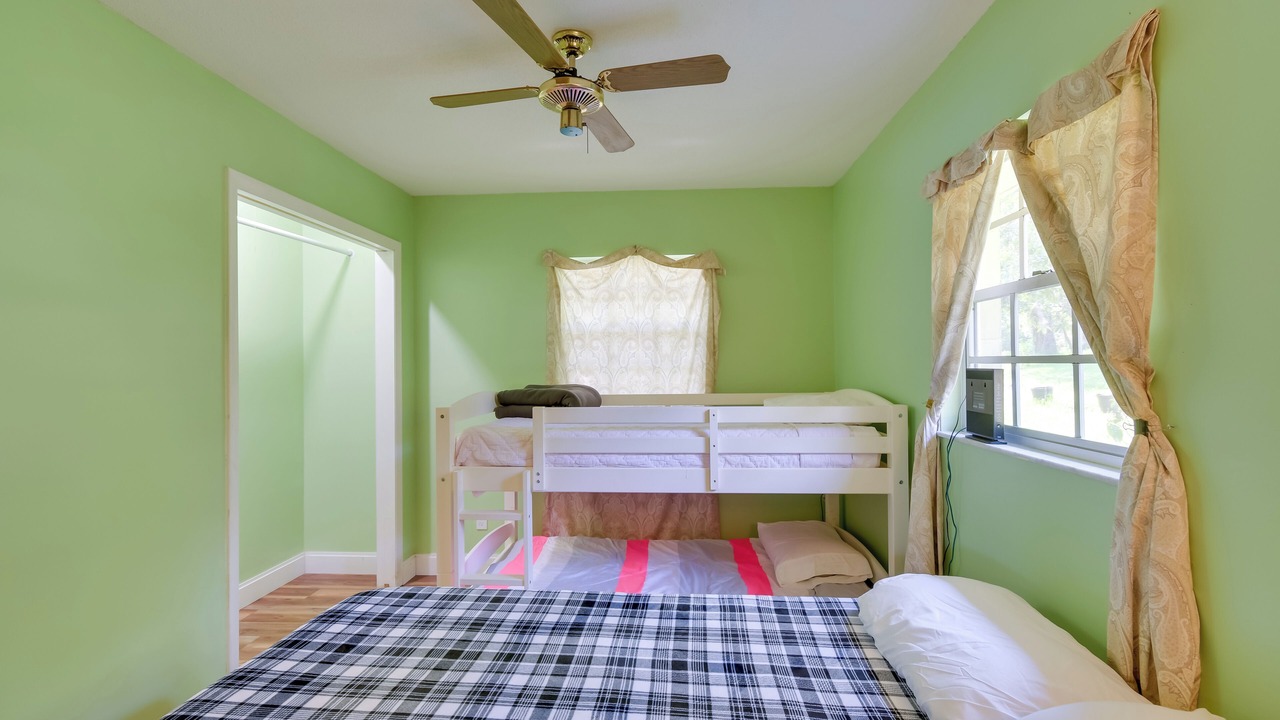 Photo of Bedroom in Hawthorne
