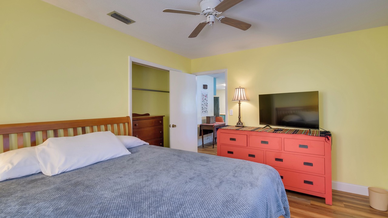 Photo of Bedroom in Hawthorne