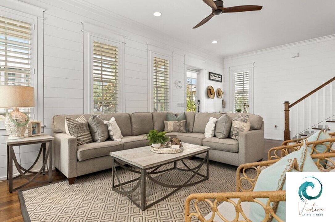 Photo of Livingroom in Lakeside at Blue Mountain Beach