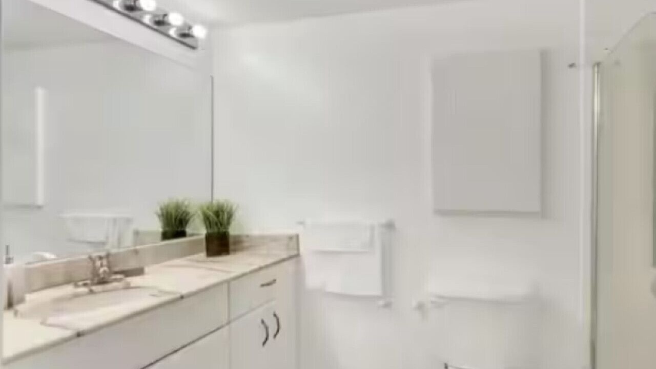 Photo of Bathroom in Brickell
