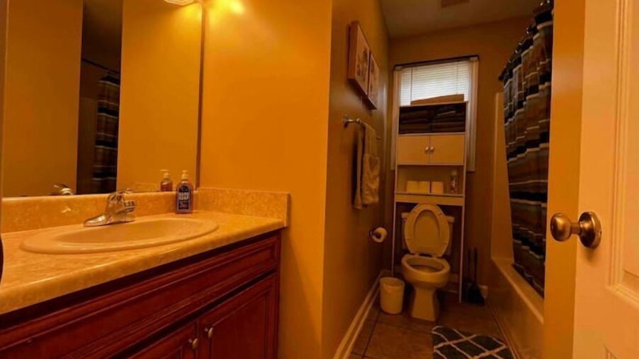 Photo of Bathroom in Valdosta