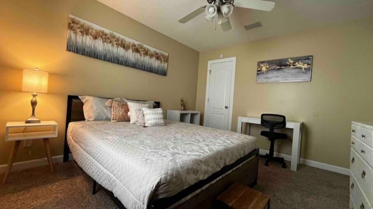 Photo of Bedroom in Valdosta