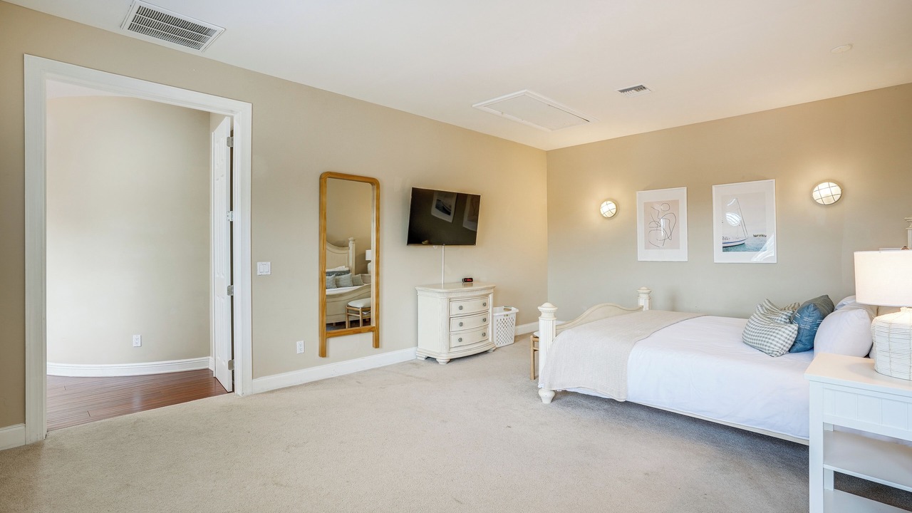 Photo of Bedroom in Caloosahatchee