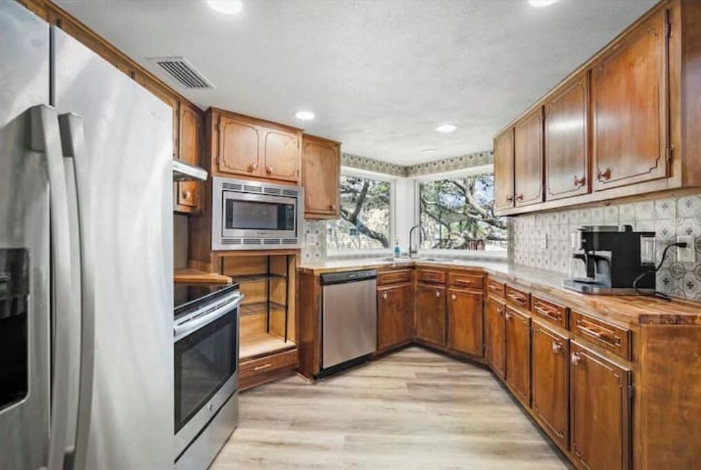 Photo of Kitchen in Butler Beach
